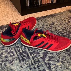Adidas Spain soccer shoes 10.5 - almost new